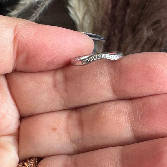 Tiffany&Co Platinum Curved Wedding Band *PRICE Is FIRM* - Picture 15 of 17